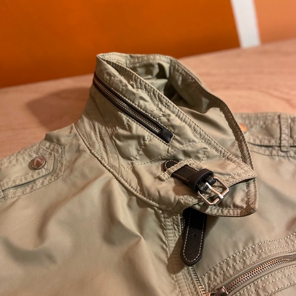 Zara Man Wind Breaker - Picture 11 of 11